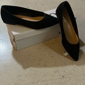 Brand New: XOXO Elegant Black Rhinestones Women's Flats